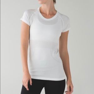 white lululemon swiftly tech short sleeve